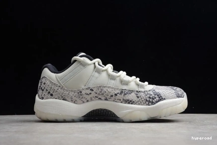 Hyperoad SNAKE LIGHT JORDAN BONE - LOW RETRO 11 0716
